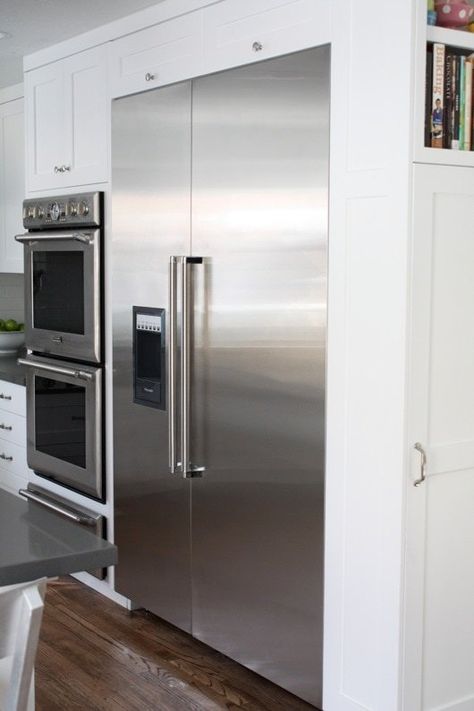 Luxury Refrigerator, Thermador Refrigerator, Refrigerator Makeover, Big Fridge, Large Refrigerator, White Appliances, Kitchen Bathroom Remodel, Dream Kitchens, Kitchen Concepts