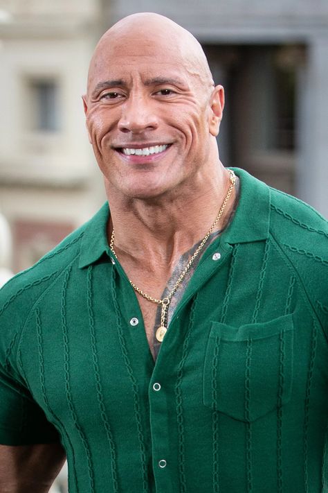 Papatui Is Dwayne Johnson's New Beauty Brand | POPSUGAR Beauty Dwayne Johnson Aesthetic, Oil And Gas Industry Wallpaper, Dwayne Johnson Body, The Rock Wallpaper, Dwane Johnson, Sandra Bullock Hair, The Rock Face, Lauren Hashian, Selma Hayek