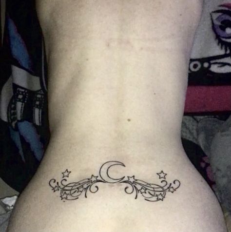 Moon And 2 Stars Tattoo, Matching Tattoos Y2k, Y2k Tatoos Ideas, Moon Lower Back Tattoo, Tram Stamp Tattoo, Tram Stamp, Grudge Tattoos, Star Moon Tattoo, Swag Tattoo