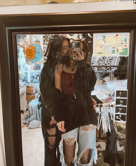 wlw couple aesthetic lesbian sapphic love lgbtq+ mirror picture sun and moon aesthetic black sweater black jacket ripped jeans kiss Opposite Lesbian Couple Aesthetic, Wlw Cute Pics, Wlw Couple Picture Ideas, Sapphic Couple Photos, Lgbtq Girlfriend Goals Photos, Wlw Teen Couple, Wlw Photo Ideas, Girlfriend Manifestation, Sapphic Poses