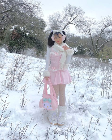 #winterfashionoutfits Winter Outfits Aesthetic, Pastel Outfit, Pink Outfits, Really Cute Outfits, Kawaii Clothes, Harajuku Fashion, Sugar And Spice, Girly Outfits, Lolita Fashion