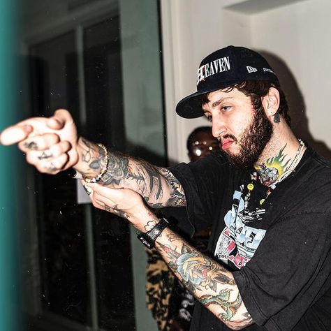 faze banks (@banks) • Instagram photos and videos Faze Banks, His Tattoo, The Simpsons Movie, Japan News, I Get It, Science Fiction Tv, Horror Music, Movie Genres, Western Movies