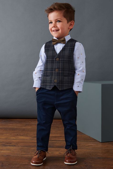 Kids Wedding Outfits Boys, Checked Trousers Outfit, Boys Church Outfit, Formal Boys Outfit, Baby Boy Fall Outfits, Waistcoat Outfit, Wedding Outfit For Boys, Boys Waistcoat, Kids Dress Boys