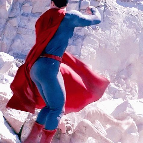 Tyler Hoechlin Superman, Superman Gif, Superman And Lois, Burt Ward, Buns Of Steel, Supergirl Superman, Ballet Boys, Superman Art, Superman Lois