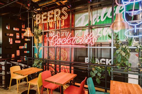 BLACK Real Burgers'n'Bar on Behance Photobooth Wall, Restaurant Neon Sign, Pub Ideas, Street Food Design, Restaurant Design Inspiration, Neon Led Sign, Zestaw Ikon, Burger Restaurant, Design Restaurant