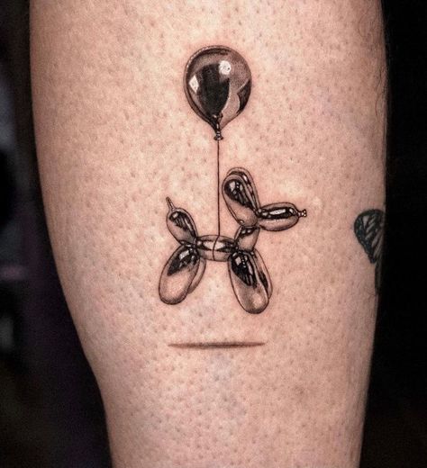 Small Chrome Tattoo, Chrome Balloon Tattoo, Microrealism Tattoo Ideas, Microrealistic Tattoo, Chrome Tattoo Designs, Blurry Tattoo, Chrome Tattoo, Microrealism Tattoo, Art Inspired Tattoos