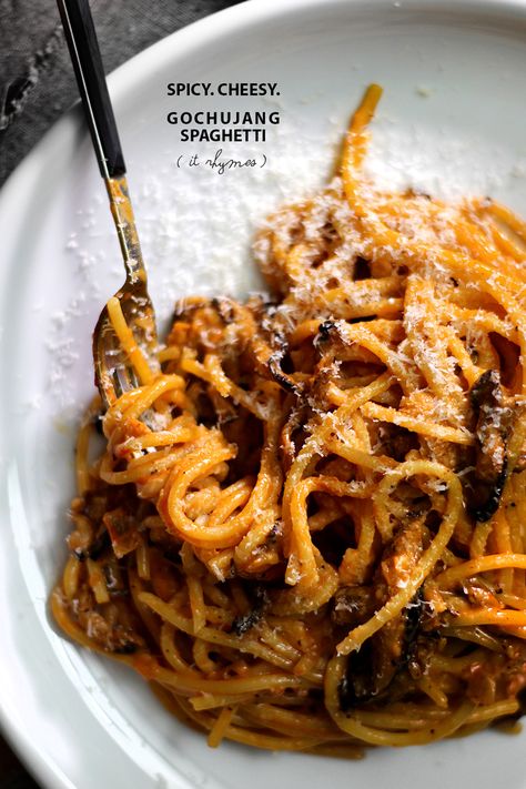 Cheesy Gochujang Noodles, Gojuchang Pasta, Gojujang Recipes, Pork Gochujang, Gojuchang Noodles, Gochujang Spaghetti, Amazing Pasta Recipes, Gochujang Recipes, Gochujang Pasta