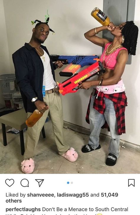 Rapper Couple Halloween Costumes, Don't Be A Menace Costume, Cute Black Couple Costumes, Don’t Be A Menace Costume, Couple Costumes Unique Creative, Loc Dog Dont Be A Menace Costume, Dont Be A Menace Halloween Costume, Black Couples Halloween Outfits, Cute Black Couple Halloween Costumes