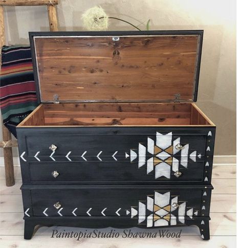 Western Upcycle, Aztec Furniture, Southwestern Farmhouse, Southwestern Furniture, Easy Furniture Makeover, Western Farmhouse, Diy Furniture Makeover Ideas, Vintage Trunk, Southwestern Home Decor