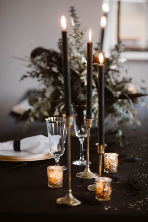 Black Party Centerpiece Ideas, Gold And Black Wedding Table Setting, Black Candleabra Ideas, Black And Gold Candle Centerpieces, Wedding Centerpieces Black And Gold, Simple Wedding Centerpieces Black Tablecloth, Black Candlesticks Decor, Black Gold Tablescape, Black And Gold Wedding Inspiration