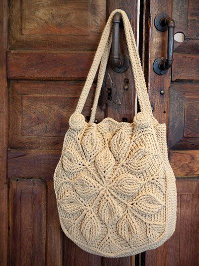 embossed crochet purse by Bonita Patterns Embossed Crochet, Crochet Patterns Free, Hand Bags For Women, Crochet Patterns Free Beginner, Crochet Shell Stitch, Crochet Handbags Patterns, Handbag Pattern, Crochet Purse Patterns, Crochet World