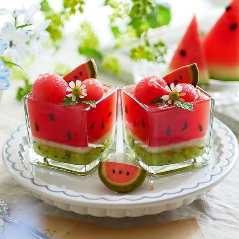 Jello Dessert, Jelly Desserts, Jello Desserts, Kawaii Cooking, Jelly Recipes, Edible Food, Dessert Cups, Bakery Cakes, Cute Desserts