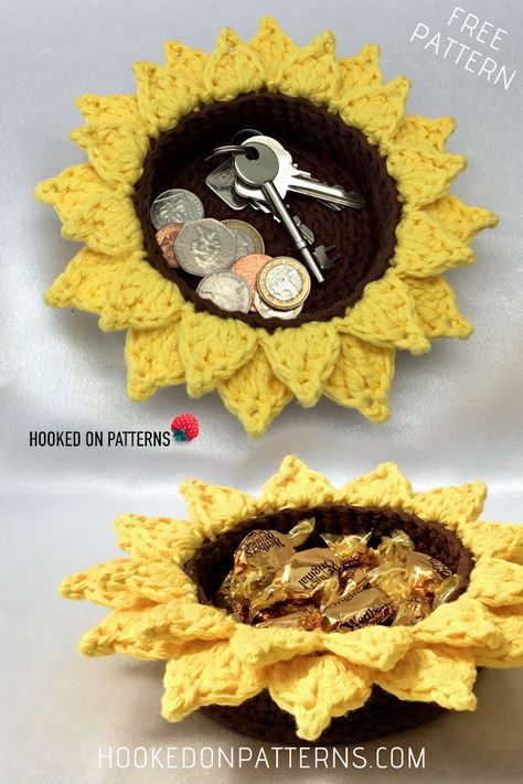 Free Sunflower Baskets Crochet Pattern by Hooked On Patterns. Brighten up your home with my new free basket crochet pattern! Fun and easy, great for beginners. DIY Crafts for summer and home. #FreeCrochetPatterns #Crochet #Crafts #Home #Sunflowers Sunflower Basket, Crocheted Sunflower, Baskets Crochet, Basket Crochet Pattern, Basket Crochet, Confection Au Crochet, Crochet Sunflower, Crochet Basket Pattern, Crochet Simple