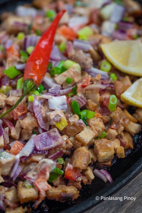 Tofu Sisig Filipino Food, Tofu Sisig Recipe, Sisig Recipe Philippines, Sizzling Tofu, Tofu Sisig, Chicken Sisig, Pagkaing Pinoy, Sisig Recipe, Pork Sisig