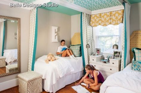 Teen Shared Bedroom, Sister Room Ideas Shared Bedrooms, Sibling Bedroom, Sharing A Bedroom, Small Shared Bedroom, Boy And Girl Shared Bedroom, Shared Girls Room, Sister Room, Kids Shared Bedroom