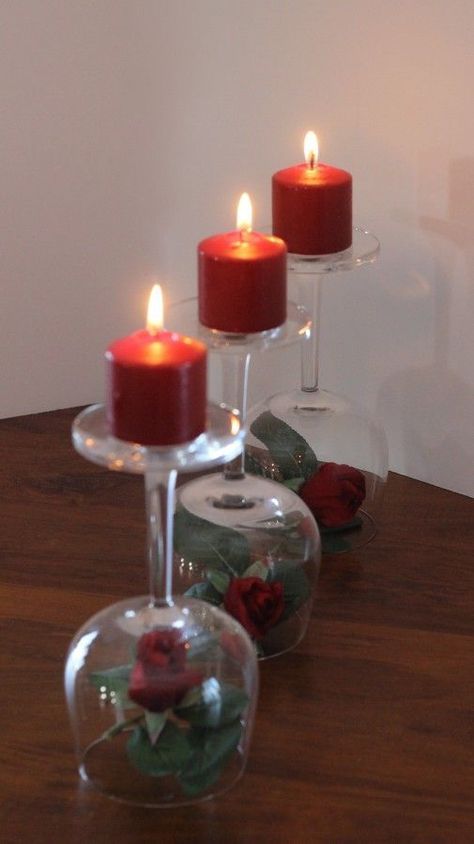 Valentine's Day Centerpiece- Roses, wineglasses & candles! Candles Bathroom, Church Valentines, Romantic Dinner Decoration, Valentine Centerpieces, Valentine Table Decorations, Birthday Room Decorations, Red Theme, Valentine Dinner, Romantic Candles