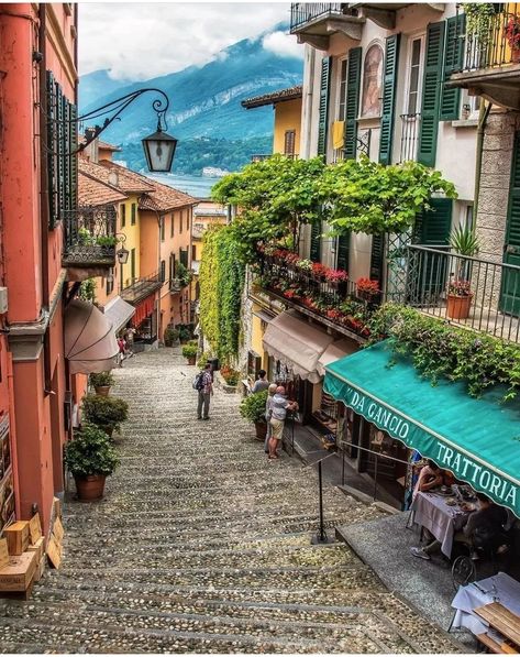 Bellagio Lake Como, All About Italy, San Giacomo, Italian Aesthetic, Relaxing Travel, Lake Como Italy, Italy Aesthetic, Como Italy, Instagram Travel