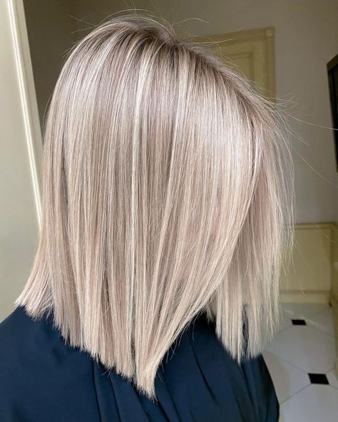 10 Easy Sleek Long Bob Hairstyles for Thick Hair & Super Color Innovations! 8 Sleek Long Bob, Bob Hairstyles For Thick Hair, Long Bob Hairstyles For Thick Hair, Blonde Ideas, Hairstyles For Thick Hair, Summer Blonde Hair, Cool Blonde Hair, Bob Hairstyles For Thick, Light Blonde Hair