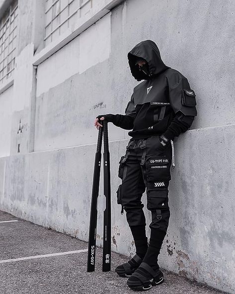 Fabric of the Universe Light Recon Coat series is the ultimate cyberpunk centerpiece. Simple yet effective styling makes this a versatile series that matches with any outfit. Ninja Clothing, Universe Light, Fashion Cyberpunk, Fabric Of The Universe, Techwear Hoodie, Techwear Aesthetic, Cyberpunk Techwear, Ninja Outfit, Techwear Fashion