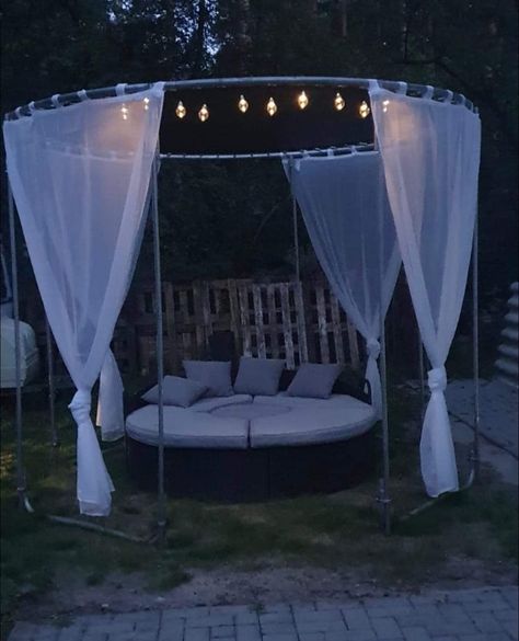 Trampoline Tent Cover, Backyard Sitting Areas, Trampoline Tent, Sitting Areas, Trampolines, Sitting Area, Exterior Design, Room Inspiration, Tent