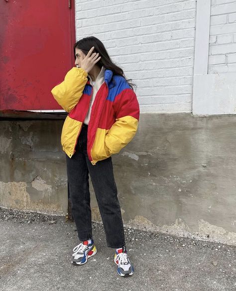 Primary Colours Outfit, Primary Color Fashion, Primary Color Outfit Aesthetic, Primary Color Outfit, Primary Colors Outfit, Gender Outfits, 2016 Tumblr Outfits, 80��’s Aesthetic, Oxenfree