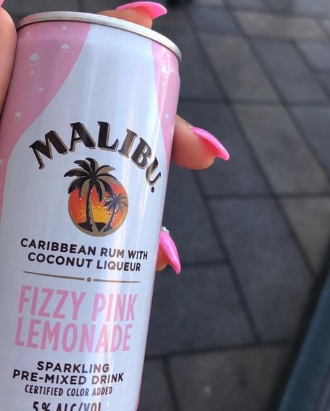 pink malibu Coconut Liqueur, Pretty Alcoholic Drinks, Caribbean Rum, Yummy Alcoholic Drinks, Alcohol Aesthetic, Pretty Drinks, Alcohol Drink Recipes, Puff And Pass, Alcohol Recipes