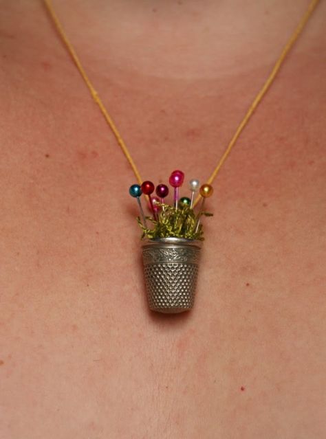 thimble necklace Thimble Necklace, Crafts For Teens To Make, Necklace Tutorial, Easy Diy Jewelry, Crafts To Make And Sell, Homemade Crafts, A Necklace, Dollar Store Crafts, Diy Schmuck