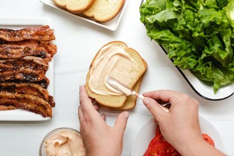 Want to Eat the Best BLT Sandwich? Make It This Way! Blt Sandwich Sauce, Blt Sauce, Best Blt Sandwich, Best Blt, Blt Sandwich Recipes, Sandwich Sauce, Blt Recipes, Healthy Fruit Desserts, Breakfast Cocktails