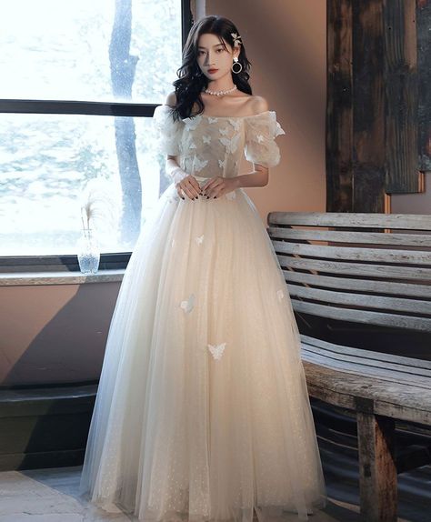 7bb060764a818184ebb1cc0d43d382aadesc52831990ri Gaun Tulle, Prom Dress Champagne, Tulle Formal Dress, Prom Dress Tulle, Lace Long Prom Dress, Tulle Applique, Champagne Evening Dress, Champagne Bridesmaid Dresses, Champagne Bridesmaid