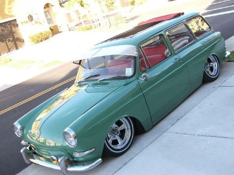 VW Squareback. My hubby had one like this when I met him. Only his was a dark red. Loved that car. Volkswagen Squareback, Volkswagen Type 3, E90 Bmw, Hot Vw, Vw Type 3, Vw Sedan, Vw Lt, Vw Classic, Volkswagen Karmann Ghia