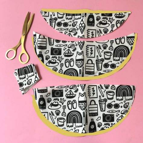 1-cut-out-pieces | Spoonflower Blog Fanny Pack Pattern Free, Free Fanny Pack Pattern, Fanny Bag Pattern, Bumbag Pattern, Fanny Pack Sewing Pattern, Diy Fanny Pack, Bum Bag Pattern, Fanny Pack Pattern, Bag Pattern Free