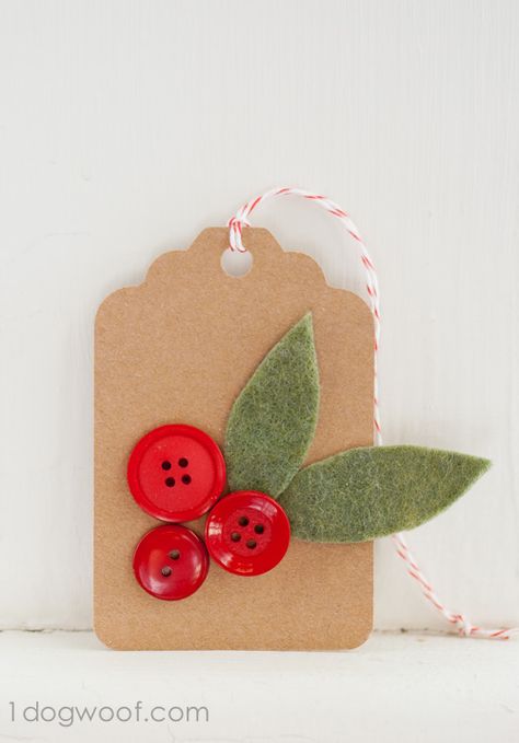 Christmas Gift Tags: Holly Sprigs at www.1dogwoof.com Homemade Christmas Gift Tags, Creative Gift Tags, Christmas Gift Tags Diy, Tags Diy, Gift Tags Diy, Diy Tags, Homemade Christmas Gifts, Noel Christmas, Button Crafts