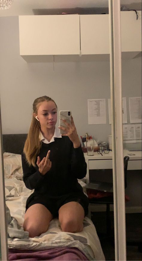 British Girls, School Uniform Fashion British, Pretty Middle Schoolers, British Girl, Uk School Uniform Aesthetic, English School Uniform, Blonde School Uniform, Uk School Aesthetic, School Uniform Uk