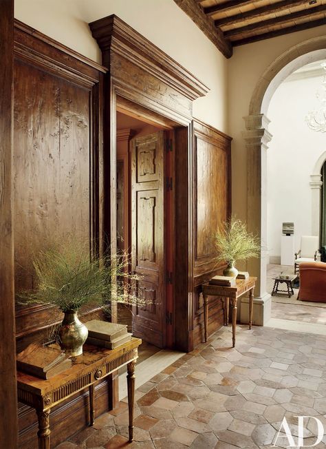 The floor in the bar area features antique terracotta tiles from Exquisite Surfaces the consoles are 18thcentury Italian. Italian Style Home, Atelier Am, Italian Interior Design, Italian Interior, Rustic Italian, Casas Coloniales, Italian Home, Entry Way, Architectural Digest