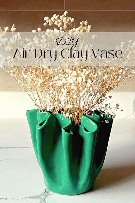 Clay Crafts Air Dry Easy, Air Dry Clay Vase, Vase With Dried Flowers, Pottery Pinch Pot, Vase Diy, Beginner Pottery, Diy Air Dry Clay, Sculpture Art Clay, Air Dry Clay Projects