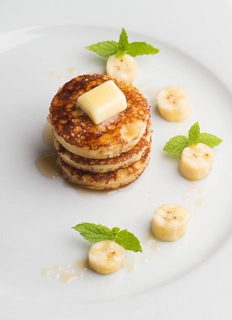 Pancakes | Flickr - Photo Sharing! Waffles Photography, Easy Honey Garlic Chicken, 300 Calorie Meals, Food Plating Techniques, Gourmet Food Plating, Dessert Restaurants, Breakfast Specials, Food Photoshoot, Food Truck Design