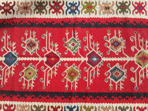 Antique sarkoy Pirot kilim with nice three of life design. prayer size: about 150 x 100 cm Perfect condition, finest weaving Pirot Kilim, Knit Mittens, Art Objects, Vintage Textiles, Life Design, Rugs And Carpet, Art Object, Asian Art, Antique Rugs