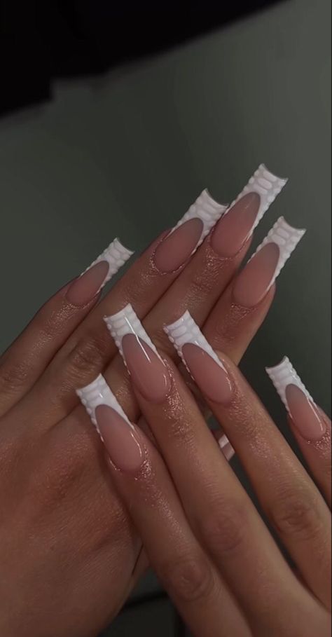 Decorative French Tip Nails, Birthday Nails Mid Length, Nail Salon Nail Designs, Frenchies Acrylic Nails, Short Nails Nail Art, Nail Inspo Unique, Basic Baddie Nails, Nail Art For Short Nails, Art For Short Nails