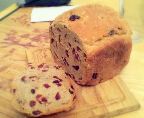 Fruit And Nut Bread, My Christmas List, Bread Maker Recipes, Cinnamon Raisin Bread, Cranberry Bread, Raisin Bread, Fruit Bread, Cinnamon Recipes, Cinnamon Raisin