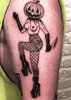 Halloween Pin Up Girl Tattoo, Pumpkin Lady Tattoo, Pumpkin Pinup Tattoo, Halloween Leg Sleeve Tattoo For Women, Ghostface Pinup Tattoo, Tattoo Ideas Female Halloween, Pinup Ghost Tattoo, Halloween Tattoo Ideas Pumpkins, Halloween Leg Sleeve Tattoo