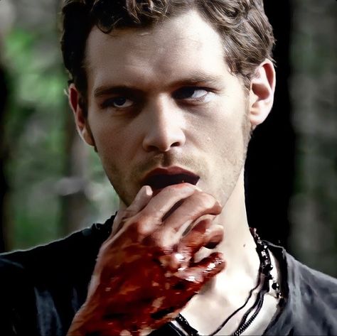 #klausmikaelson #theoriginals #tvd #tvdu #thevampirediaries #josephmorgan #fyp #to #klaus Klaus Vampire, Klaus Tvd, Klaus From Vampire Diaries, Klaus The Originals, Marvel Wallpaper Hd, Werewolf Aesthetic, Keanu Reeves John Wick, Hello Brother, Vampire Boy