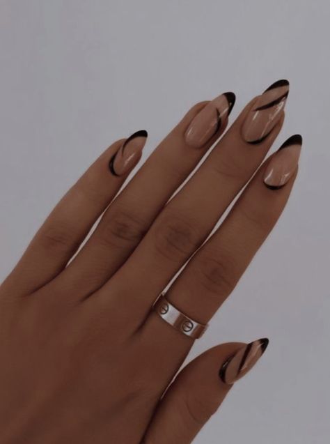 Minimalist Nail Design, Nail Inspo Black, Ongles Beiges, Almond Acrylic Nails Designs, Nails Korean, Nails Minimalist, Aesthetic Nail, Minimalist Nail, Formal Nails