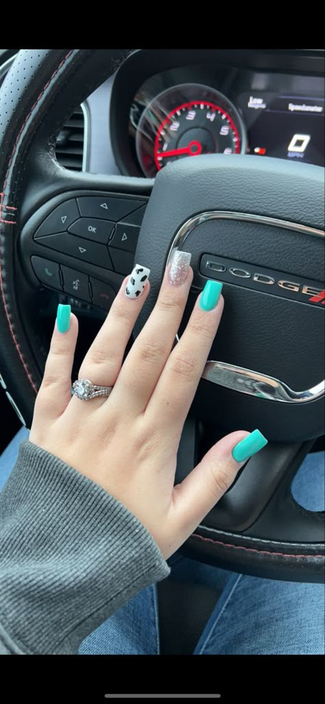 Turquoise And Cow Print Nails, Cow Print Nails Blue, Nail Ideas Turquoise, Teal Nail Ideas, Turquoise Acrylic Nails, Teal Acrylic Nails, Country Acrylic Nails, Rodeo Nails, Nails Country