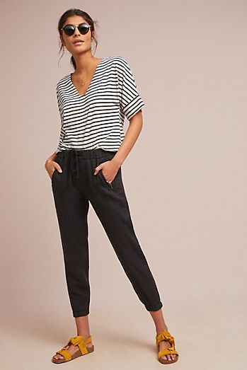 Black Linen Pants Outfit Summer, Linen Joggers Outfit, Black Joggers Outfit, Denim Wide Leg Pants, Wfh Outfits, Linen Pants Outfit, Jogger Pants Outfit, Cosy Outfit, Black Linen Pants