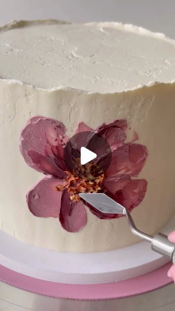 Cake Decorating Painting, Cake Decorating Styles, Painted Flower Cakes, Fall Flowers Cake, Spatula Cake Decorating, Buttercream Painted Cakes, Autumn Cake Decorating, Painting On Cakes, Cake Painting Tutorial