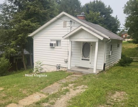 Circa 1930 West Virginia Tiny House For Sale $59K - Old Houses Under $50K Colonial Tiny House, Tiny Old House, Old Small House, Unusual Houses, Small Shed, Shotgun House, Small Sheds, Tiny House For Sale, Tiny House Floor Plans