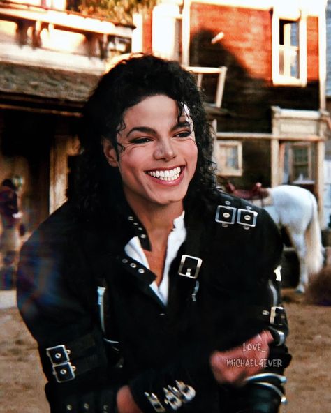 ❥𝑀𝑒𝑔𝒶𝓃 on Instagram: “.🧸🐰🏍🔥 . My Favorite Smile in the whole wide world ☺️ “Speed Demon” was released as a special limited-edition 7” promotional single in…” Michael Jackson Poster, Mj Bad, Michael Jackson Dangerous, Michael Jackson Funny, Speed Demon, Michael Jackson Wallpaper, Michael Jackson Bad, Michael Jackson Pics, King Of Pop