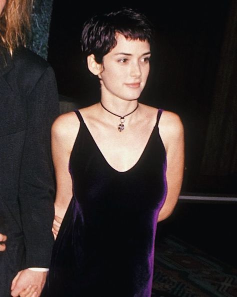 Winona Ryder Pixie Cut, Winona Ryder Hair, Winona Ryder Style, Winona Ryder 90s, Pixie Aesthetic, Fashion Through The Years, Winona Forever, Whimsy Goth, Winona Ryder