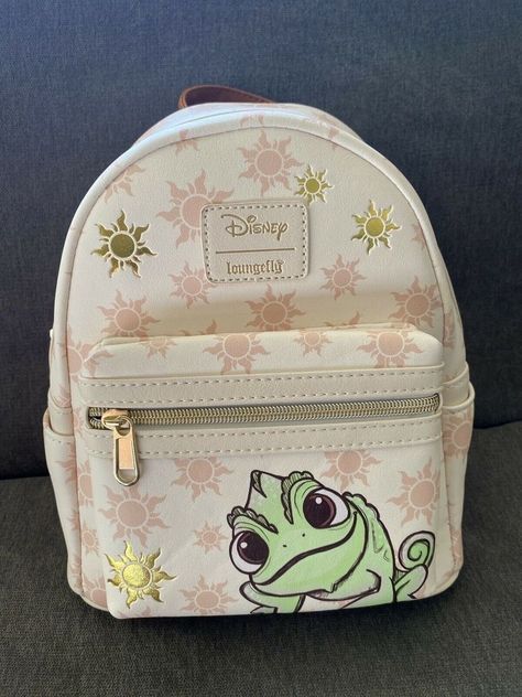 Disney Bags Backpacks, Princesa Tiana, Cute Mini Backpacks, Wool Felting, Disney Bags, Mini Mochila, Disney Dreams, Disney Rapunzel, Loungefly Bag