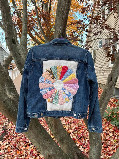 Quilt Jean Jacket, Quilted Jean Jacket, Jean Jacket With Quilt Block, Spring Vintage Recycled Denim Jacket, Vintage Upcycled Denim Outerwear, Upcycle Jean Jacket, Vintage Long Sleeve Reworked Denim Jacket, Vintage Reworked Cotton Denim Jacket, Jean Jacket Diy